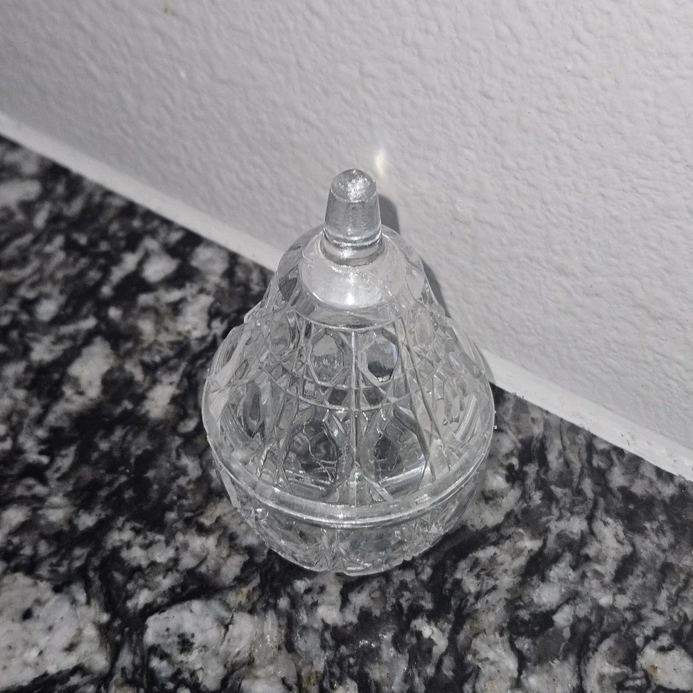 Vintage Crystal Pear Lidded Candy/ Trinket Dish/‎ salt cellar/ Condiment dish